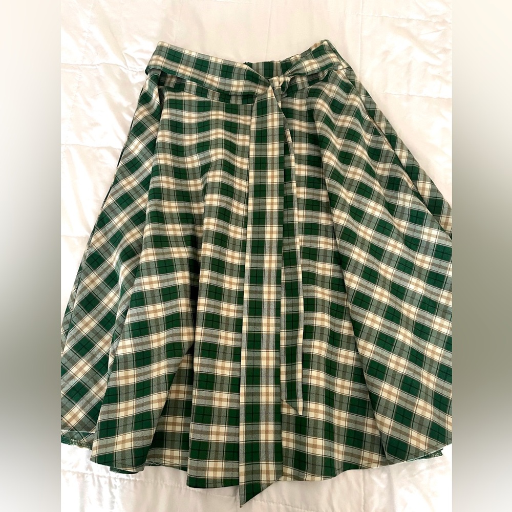 Elegant Green Checkered Maxi Skirt